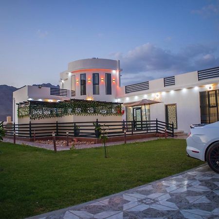 Highness Villa Низва Екстериор снимка