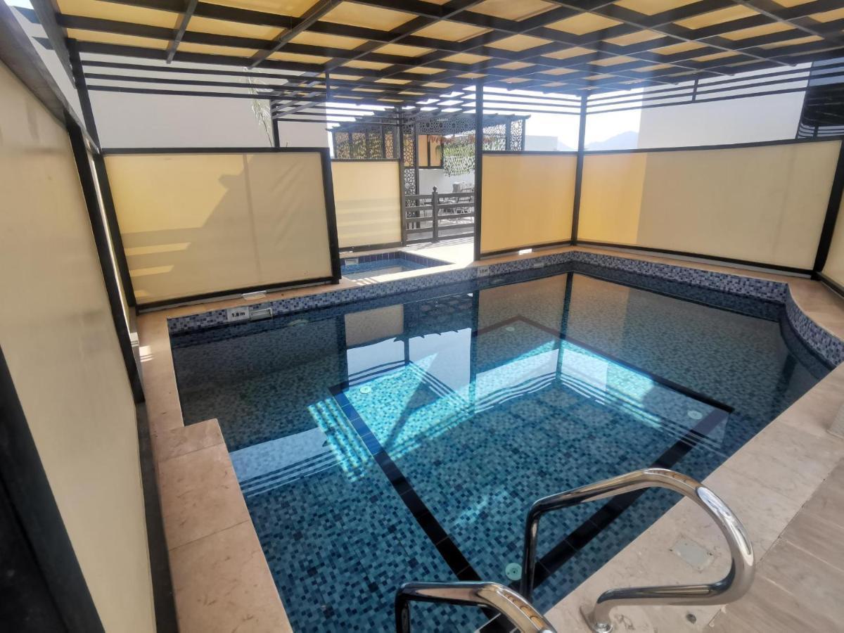 Highness Villa Низва Екстериор снимка