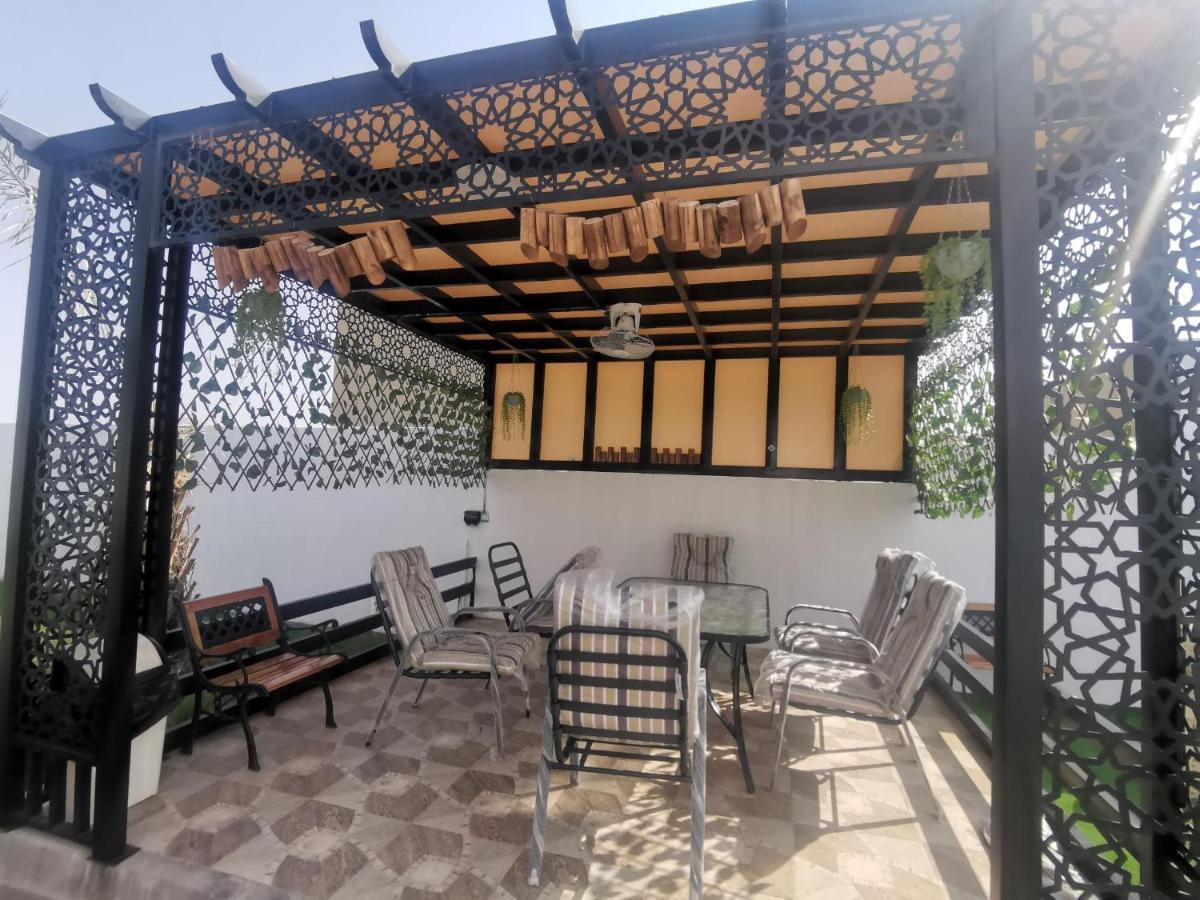 Highness Villa Низва Екстериор снимка