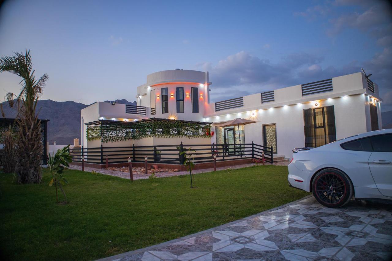 Highness Villa Низва Екстериор снимка